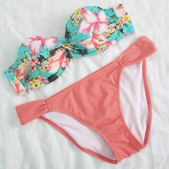 Victoria's Secret Knockout Bikini (M) in Floral - Picture 2 of 3